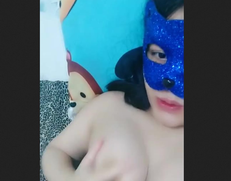 Dede Ngocok Memek Sampe Becek Dreamlive
